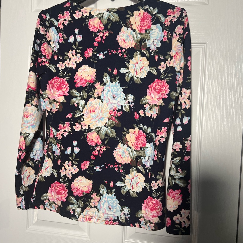 Sarin Mathews Floral Top. NWT - Picture 4 of 5